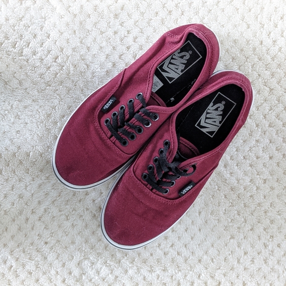 vans authentic lo pro red